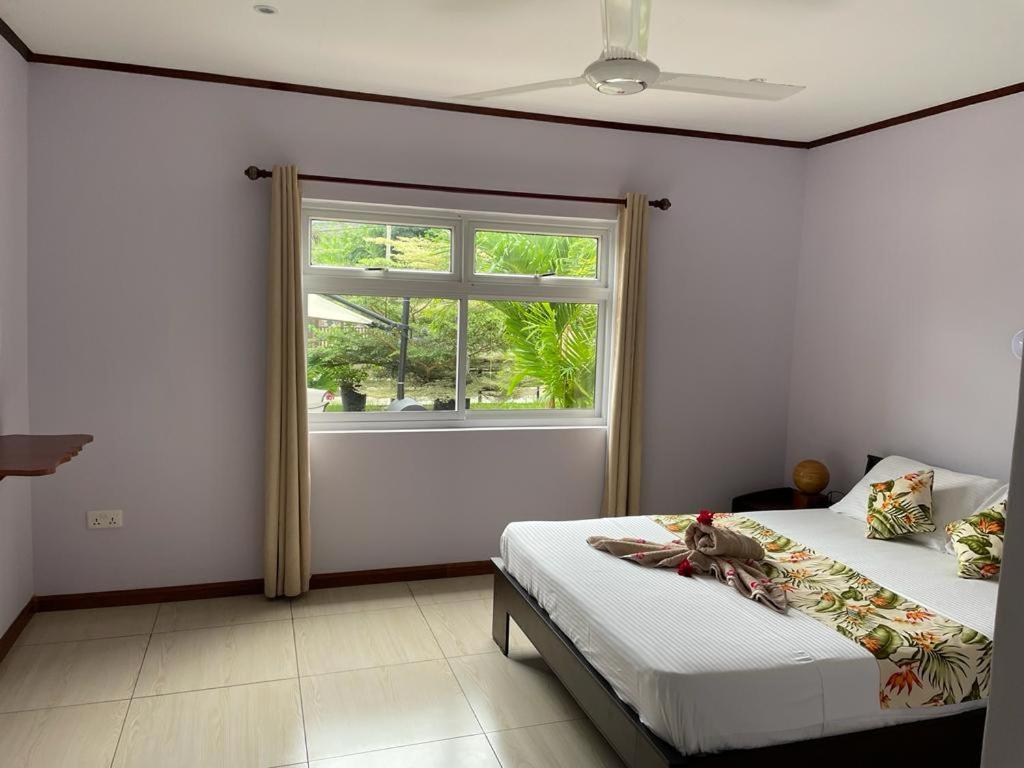 Mokara Holiday Apartment Anse Royale Extérieur photo