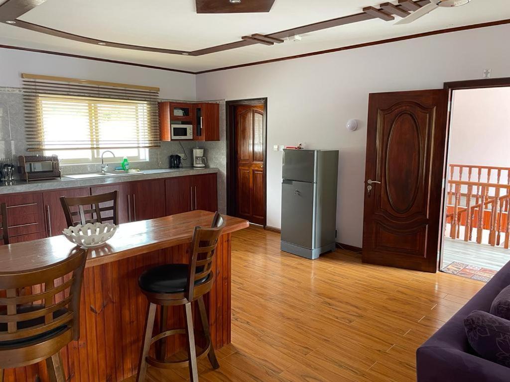 Mokara Holiday Apartment Anse Royale Extérieur photo