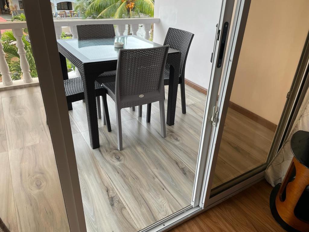 Mokara Holiday Apartment Anse Royale Extérieur photo