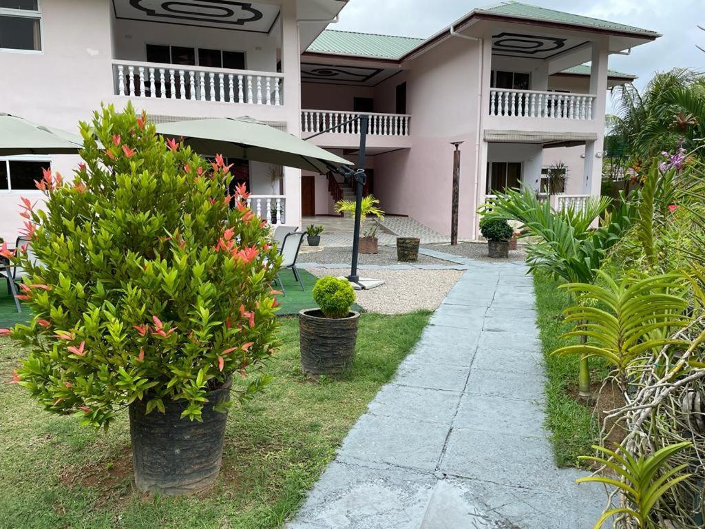 Mokara Holiday Apartment Anse Royale Extérieur photo