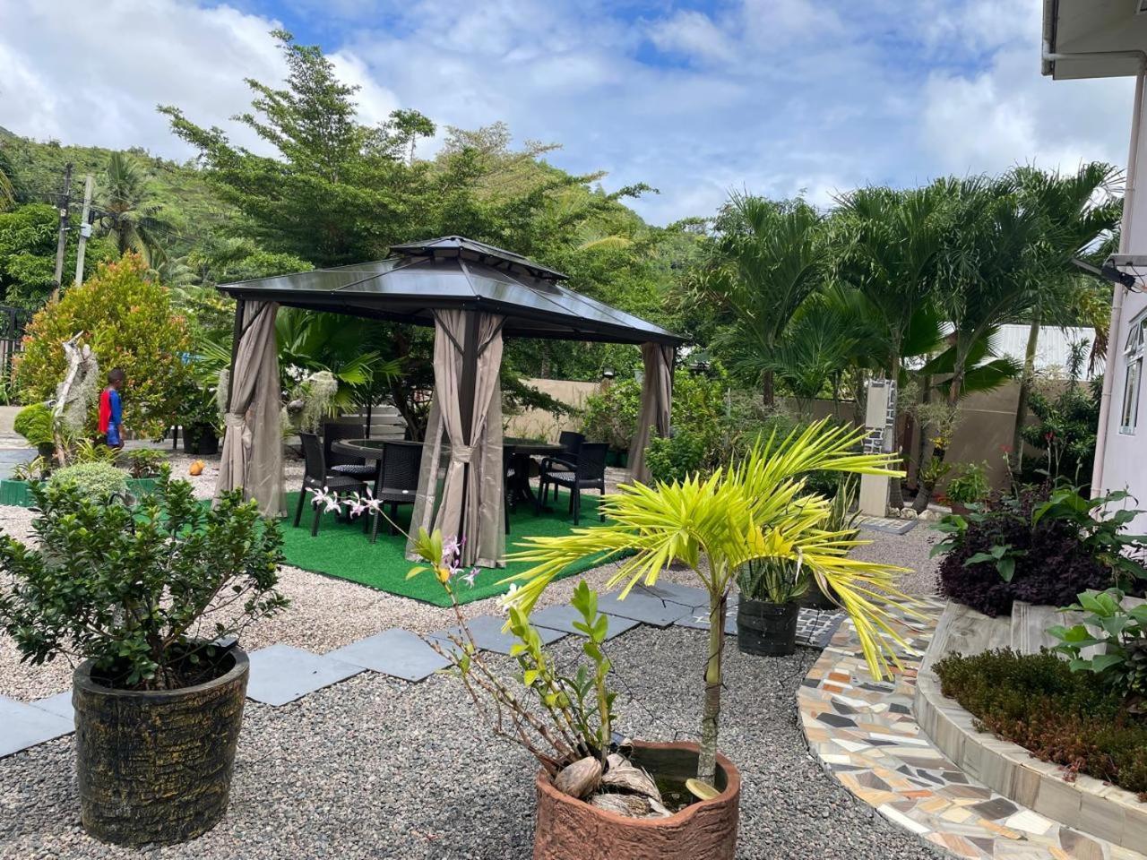 Mokara Holiday Apartment Anse Royale Extérieur photo